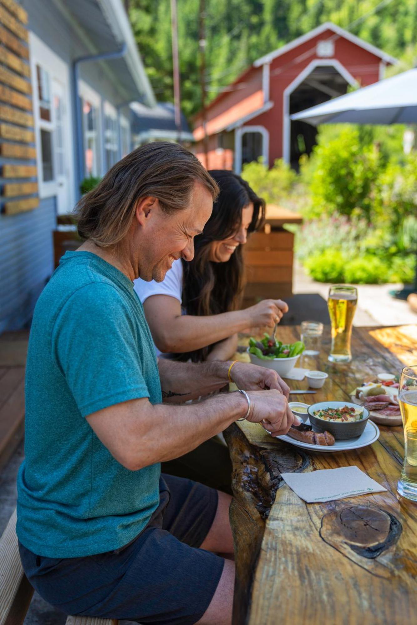 Westfir Lodge & Mountain Market Oakridge Εξωτερικό φωτογραφία